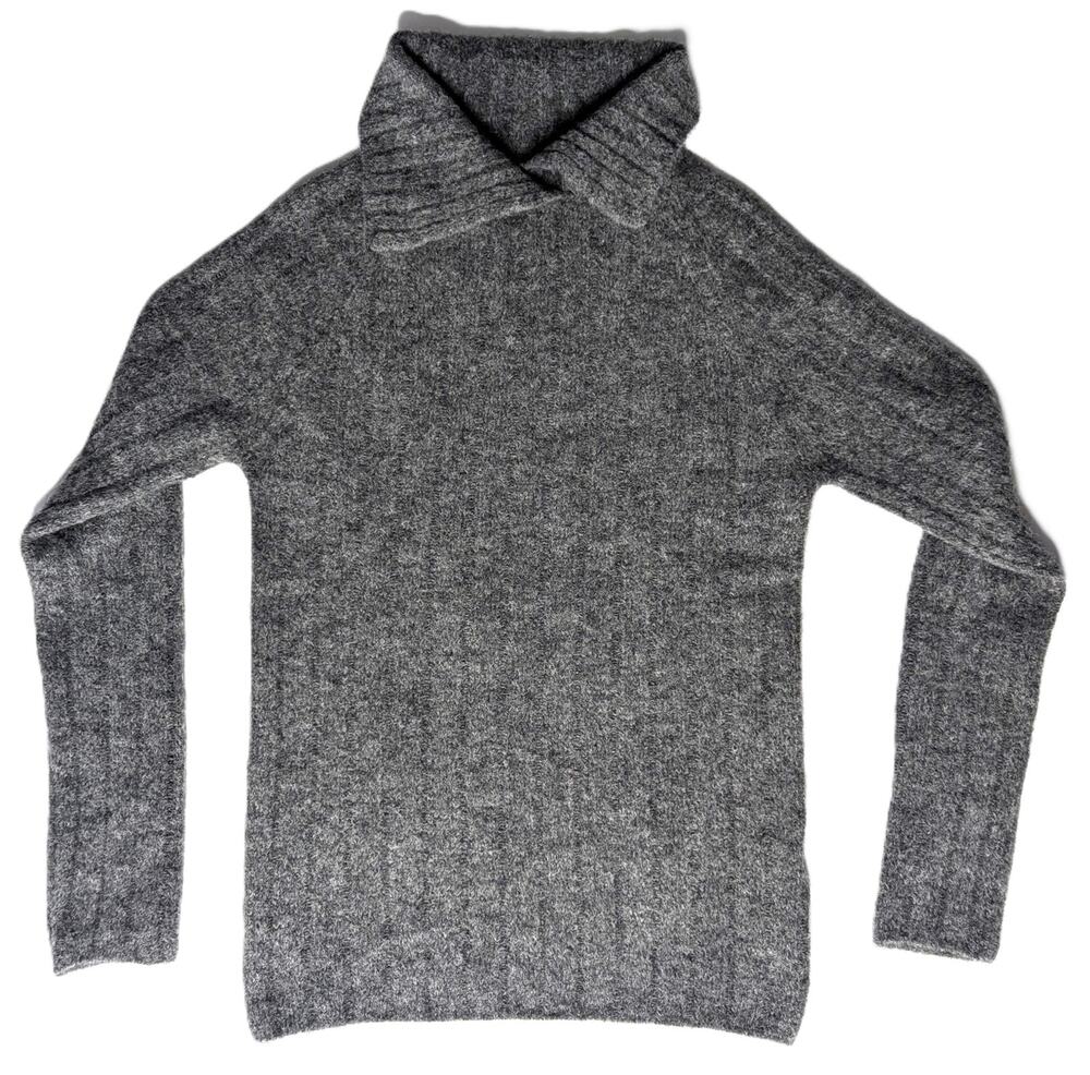 Lita by Ciara Women’s Grey Italian Wool Sweater